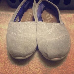 Toms